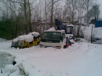 1999 Isuzu Tractor