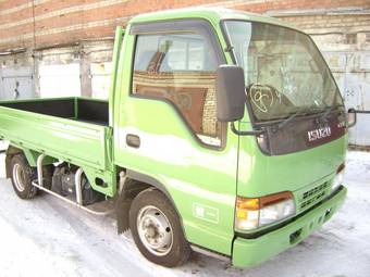 2002 Isuzu Tractor Pictures