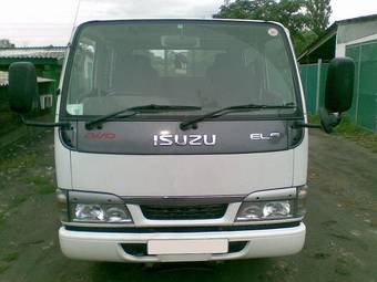2004 Isuzu Tractor Pictures