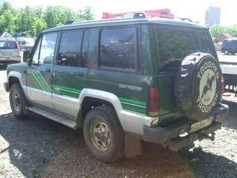 1987 Isuzu Trooper Photos
