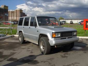 1991 Isuzu Trooper Photos