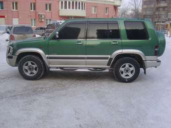 1998 Isuzu Trooper Pictures