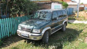 1998 Isuzu Trooper Photos