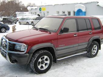 1999 Isuzu Trooper Pictures