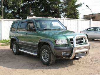 1999 Isuzu Trooper Pictures