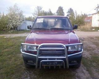 1999 Isuzu Trooper Pictures