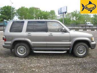 2000 Isuzu Trooper Pictures