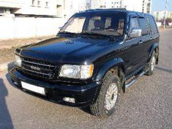 2001 Isuzu Trooper Photos