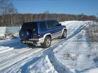 2002 Isuzu Trooper Photos