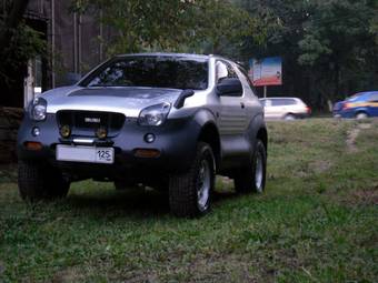 1997 Isuzu Vehicross Pictures