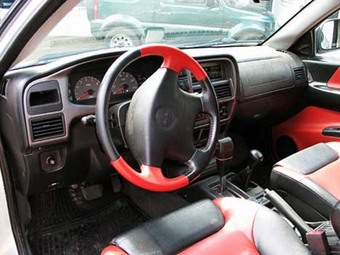 1999 Isuzu Vehicross Pictures