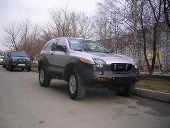 1999 Isuzu Vehicross Pictures