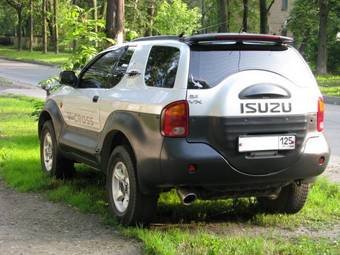 1999 Isuzu Vehicross Pictures