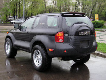 2000 Isuzu Vehicross Images