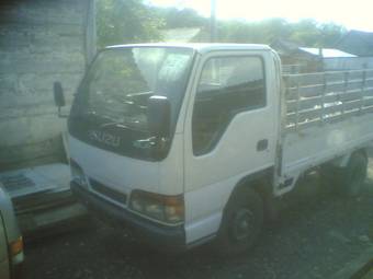 1997 Isuzu Wizard Photos