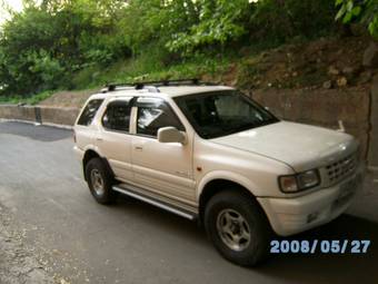 1998 Isuzu Wizard Photos