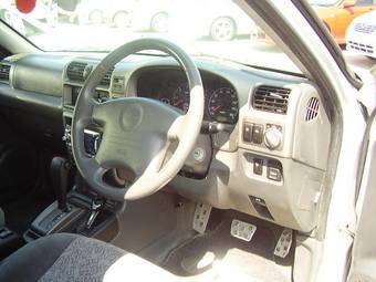 2000 Isuzu Wizard Pictures