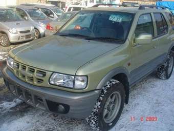 2001 Isuzu Wizard Photos