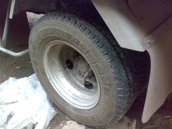 2001 Isuzu Wizard Photos