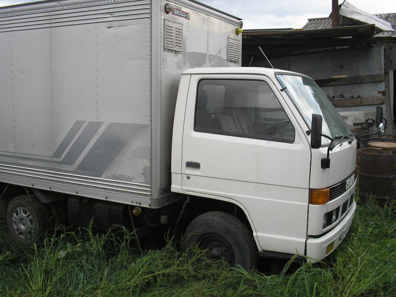 1988 Isuzu Wizard Alive