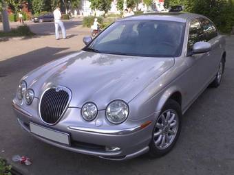 2002 Jaguar S-type Pictures