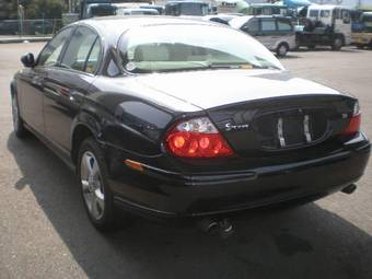 2004 Jaguar S-type Pictures