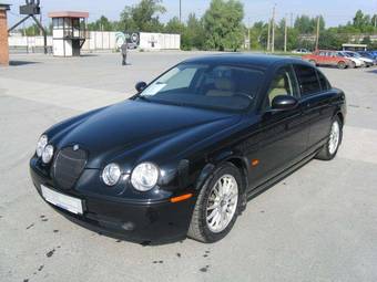 2006 Jaguar S-type Pictures