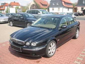 2003 Jaguar X-Type Photos