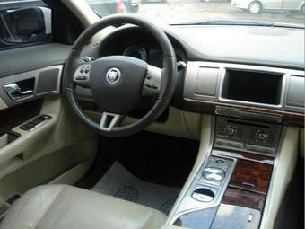 2009 Jaguar XF Photos