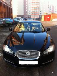 2011 Jaguar XF Pictures