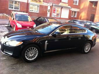 2011 Jaguar XF Photos