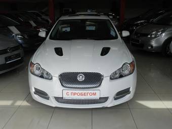 2011 Jaguar XF Photos