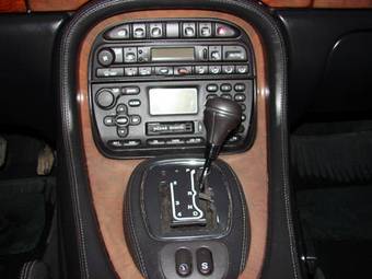 2000 Jaguar XJ Pics