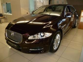 2011 Jaguar XJ Wallpapers