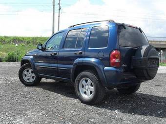 2004 Jeep Cherokee Images