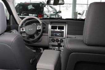2008 Jeep Cherokee Pictures
