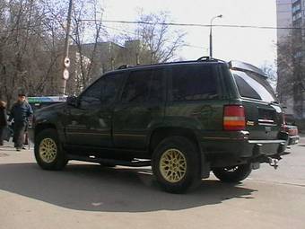 1995 Jeep Grand Cherokee Photos