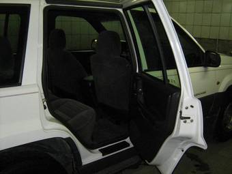 1997 Jeep Grand Cherokee Photos