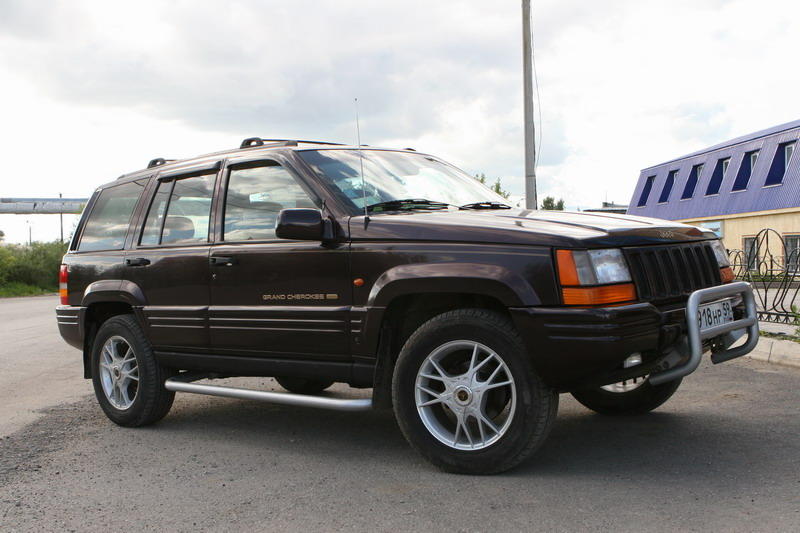 1997 JEEP Grand Cherokee specs, Engine size 5.2l., Fuel