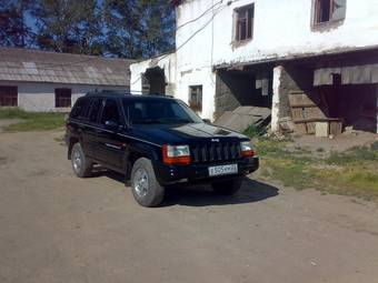 1997 Jeep Grand Cherokee Photos