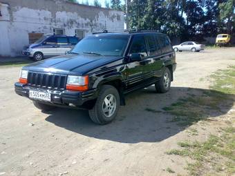 1997 Jeep Grand Cherokee Photos