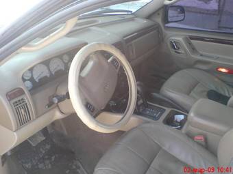 2002 Jeep Grand Cherokee Photos