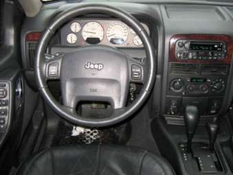 2004 Jeep Grand Cherokee Pictures