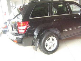2007 Jeep Grand Cherokee Wallpapers
