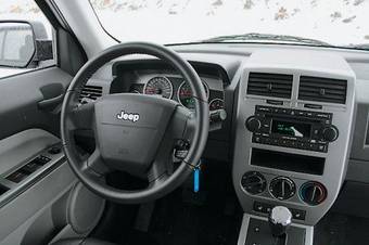 2007 Jeep Liberty Images