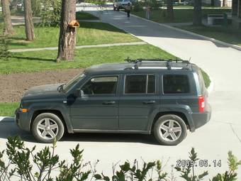 2007 Jeep Liberty Photos