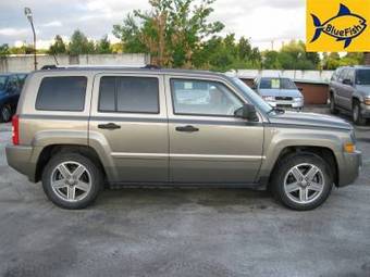 2007 Jeep Liberty Photos