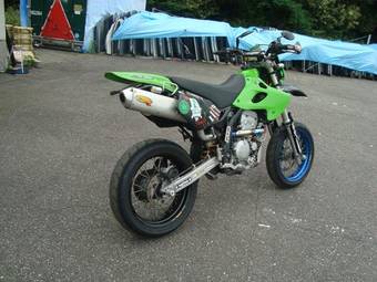 2000 Kawasaki D-tracker Pictures