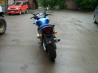2003 Kawasaki ZR-7 Pictures
