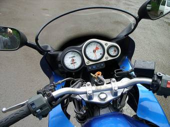 2003 Kawasaki ZR-7 Pictures